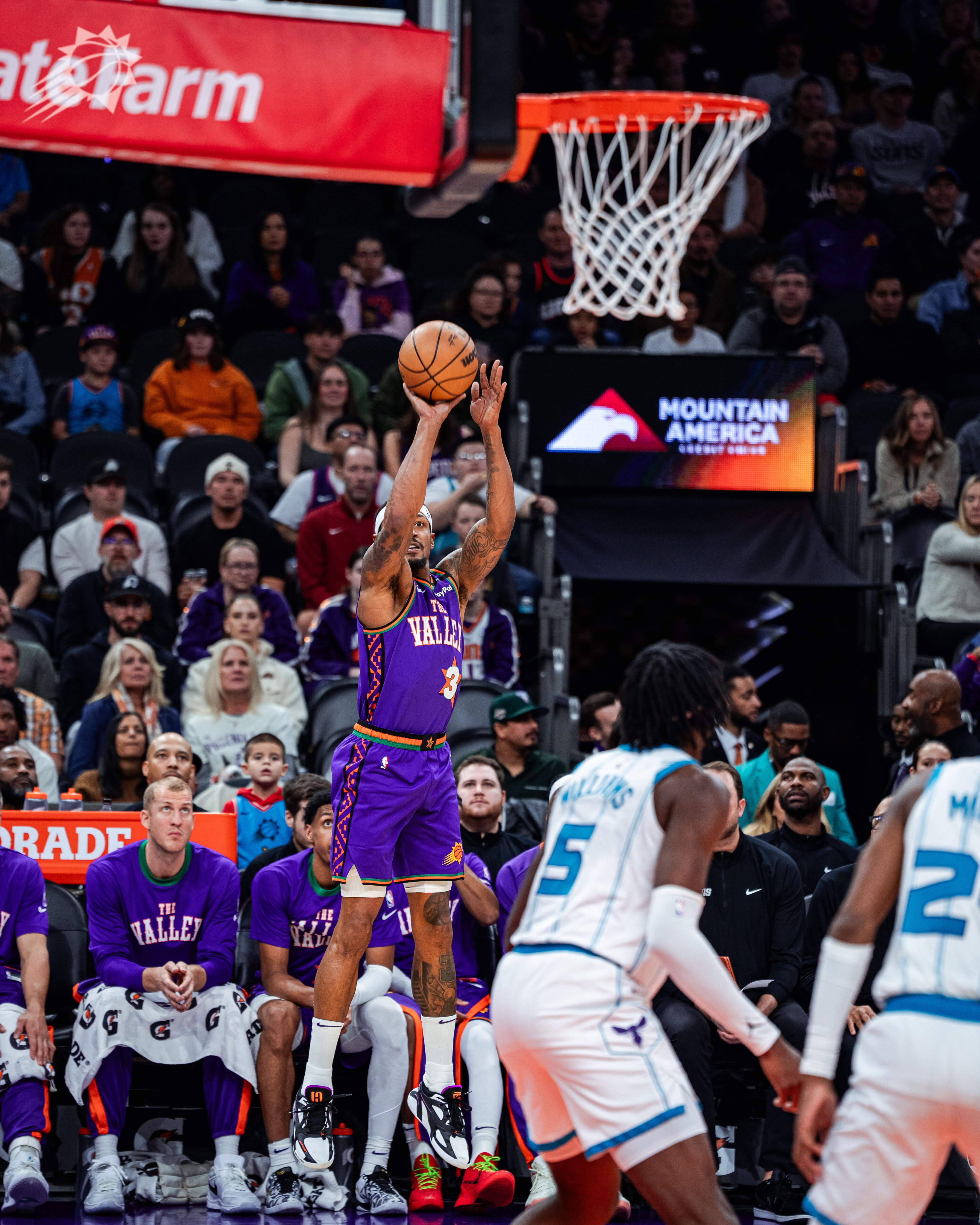 关于黄蜂陷入低谷，莫兰特连败，狂砍50分球队命运悬念！的信息