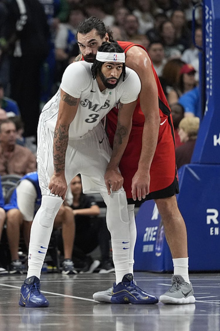 浓眉哥爆发新星，詹姆斯刷新纪录，独行侠球队迎来希望！